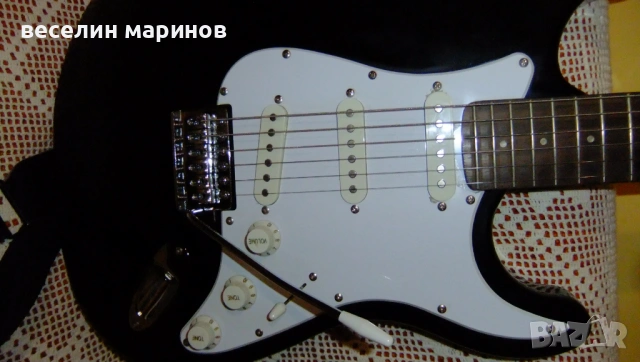 Продавам ел.китара AXMAN 75633 с усилвател AXMAN GA-10