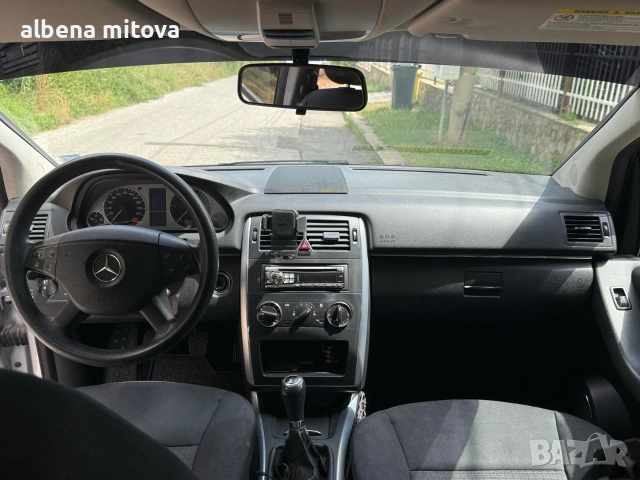 Продавам Мерцедес В180, снимка 5 - Автомобили и джипове - 55265132