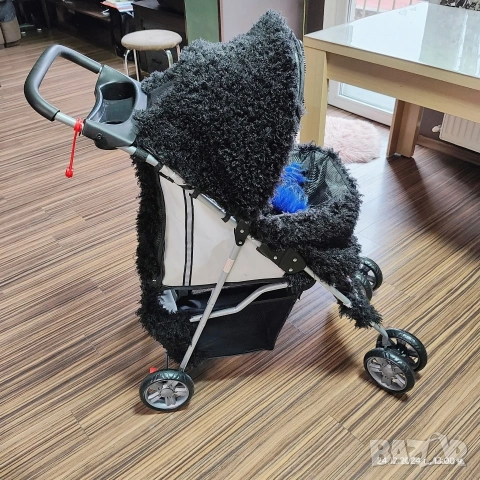 количка за коте или куче