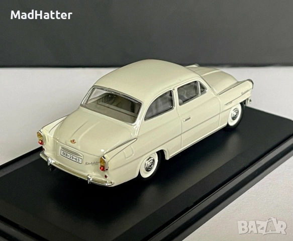 Skoda Octavia / Шкода Октавия -  1/43 - Abrex, снимка 3 - Колекции - 54839403