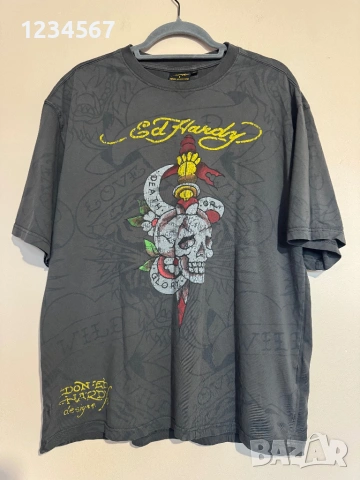 Ed Hardy T-Shirt.