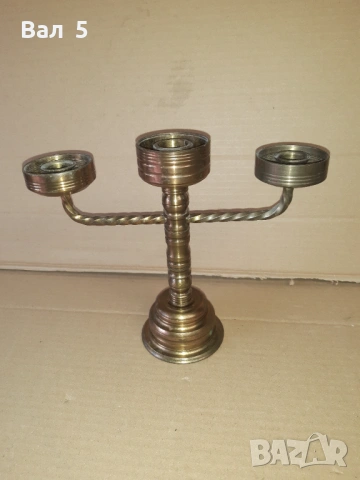 Стар тежък масивен троен бронзов свещник, снимка 5 - Антикварни и старинни предмети - 54368308