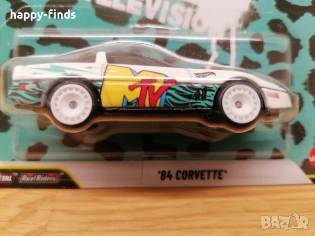 Продавам Hot Wheels Premium ’84 Corvette MTV серия Pop Culture, снимка 2 - Колекции - 54449277