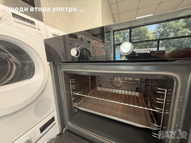 Черна фурна за вграждане Bosch, снимка 4 - Печки, фурни - 55362381