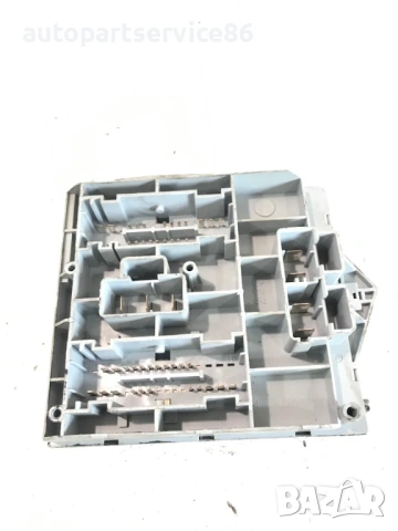 Кутия с предпазители за Alfa Romeo 147 1.9 JTD (2004) 46558760