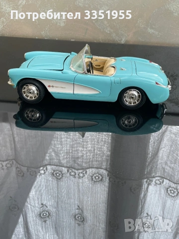 Chevrolet Curvette 1957 1/18 Burago, снимка 2 - Колекции - 54400076