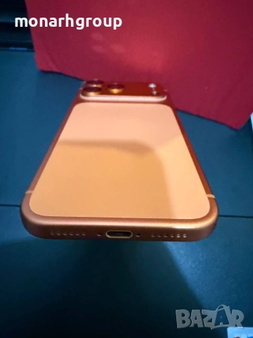 Телефон Iphone 17 Pro Max/256GB/10 цикалъна на зареждане, снимка 10 - Apple iPhone - 55246136