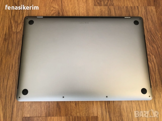15.4' Core i7 Apple MacBook Pro Late 2016 SG TouchBar 16GB RAM/512GB SSD/Radeon Pro 460 4GB/Бат 6ч, снимка 3 - Лаптопи за работа - 50420967