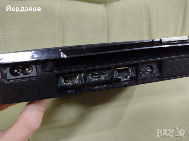 Playstation 4 Slim CUH-2016A цял за ремонт или части, снимка 5 - PlayStation конзоли - 54485323
