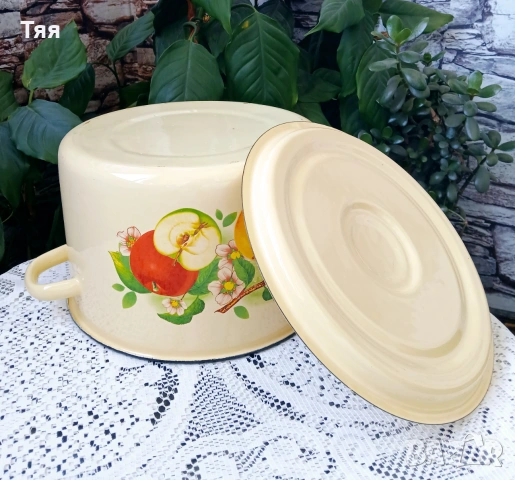 Емайлирана тенджера 8 л, снимка 3 - Съдове за готвене - 55066259