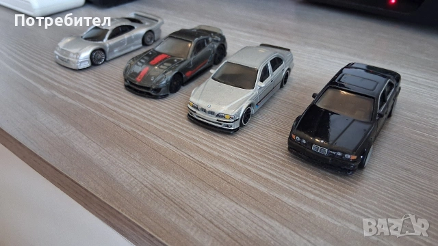 Hot wheels Ferrari, BMW M5 premium, maisto mercedes