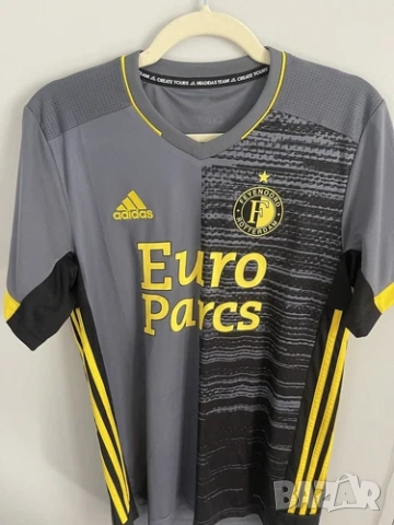 Feyenoord Roterdam Adidas екип XL тениска шорти къси гащи мъжки, снимка 2 - Футбол - 54960103