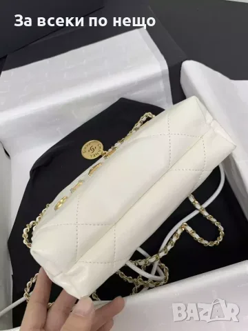 CHNL / Mini / White / Mini Дамска Мини Бяла Чанта Естествена Кожа Шанел 20x19x6см Код ch57, снимка 3 - Чанти - 55421143
