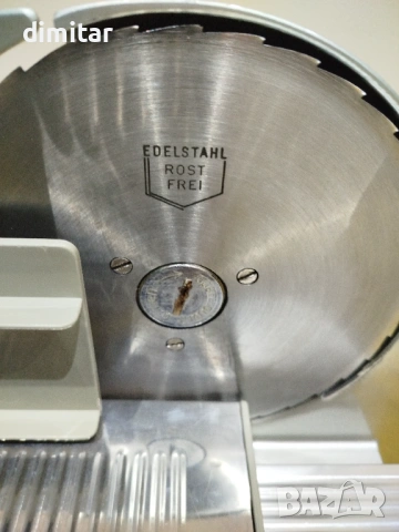 Колбасорезачка GRAEF - 130 W, снимка 4 - Кухненски роботи - 54242459