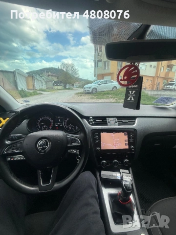 Шкода Октавия 2.0 TDI 150, снимка 9 - Автомобили и джипове - 54315291