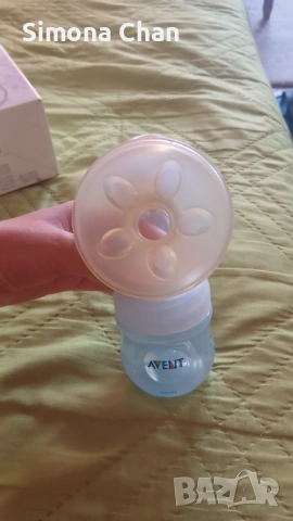 Ръчна помпа Philips Avent Natural + ПОДАРЪК 6 бр. стерилни пликчета Lansinoh, снимка 9 - Помпи за кърма - 54857290