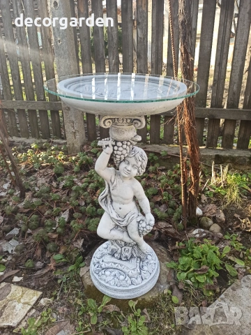 121. Масичка Момче с грозде