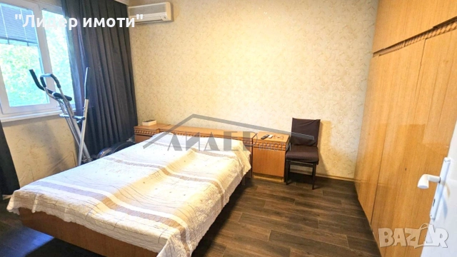 2-стаен панел - 65 кв.м. до Панаира, снимка 12 - Апартаменти - 55202341