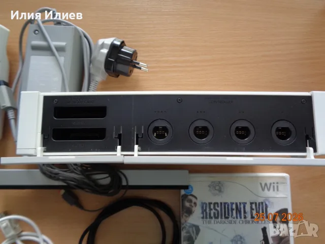 Nintendo Wii set with Resident Evil The Darkside Chronicles , снимка 3 - Nintendo конзоли - 55413501
