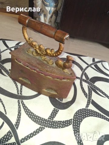 Старина ютия на въглища антика