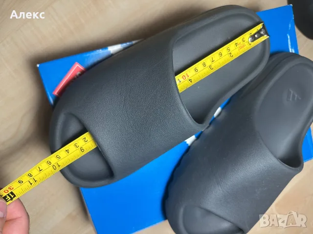 Продавам оригинални чехли Adidas в отлично състояние., снимка 5 - Чехли - 55418053
