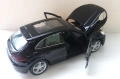 Метална количка Bburago Porsche Macan Мащаб 1:24, снимка 5