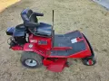 ТРАКТОРНА КОСАЧКА TORO/ ДВУЦИЛИНДРОВА,НУЛЕВ ГРАДУС НА ЗАВИВАНЕ. ПЕРФЕКТНА , снимка 5