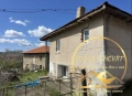 продавам двуетажна къща в село Факия, снимка 1