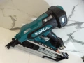 2025 - Makita BN 001 / XGT / 40V - Пистолет за дървени конструкции до 90 мм пирони, снимка 2