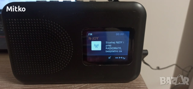 FM портативно дигитално  радио DAB 