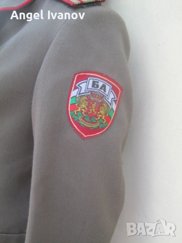 Дамска военна униформа от 90 те години, снимка 6 - Антикварни и старинни предмети - 54590989