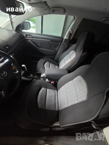 Toyota Avensis T25 Face-lift, снимка 6 - Автомобили и джипове - 55436322