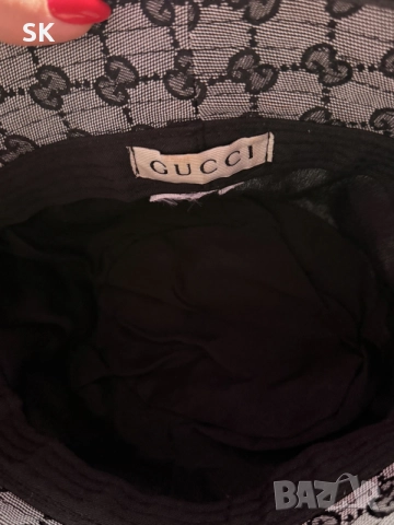Шапки идиотки Prada,Hugo,Gucci, снимка 2 - Шапки - 55405765