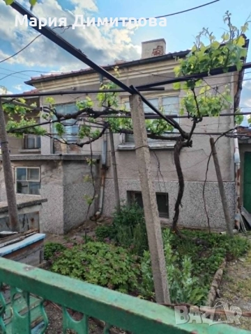 Продава се къща с двор в гр.Айтос обл.Бургас, снимка 8 - Къщи - 54598987