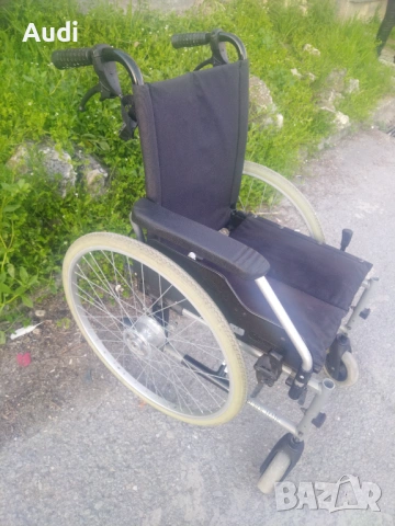 Сгъваема инвалидна рингова количка, липсва левия подкакътник, снимка 9 - Инвалидни колички - 54099724