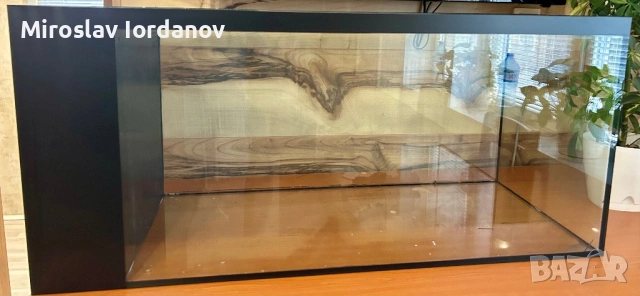 Нов Аквариум 100/40/45 с вградена филтрация