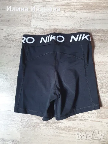 Дамски къси панталони Nike, снимка 2 - Къси панталони и бермуди - 55422070