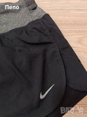 Гащи Nike, снимка 3 - Къси панталони и бермуди - 54659458