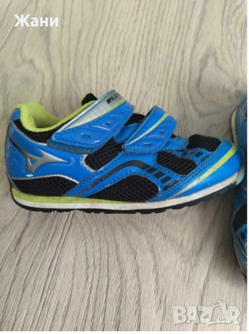 Mizuno маратонки за дете, снимка 2 - Детски маратонки - 54278898