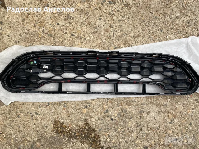 Предна решетка Mini Countryman JCW F60, снимка 7 - Части - 55303652