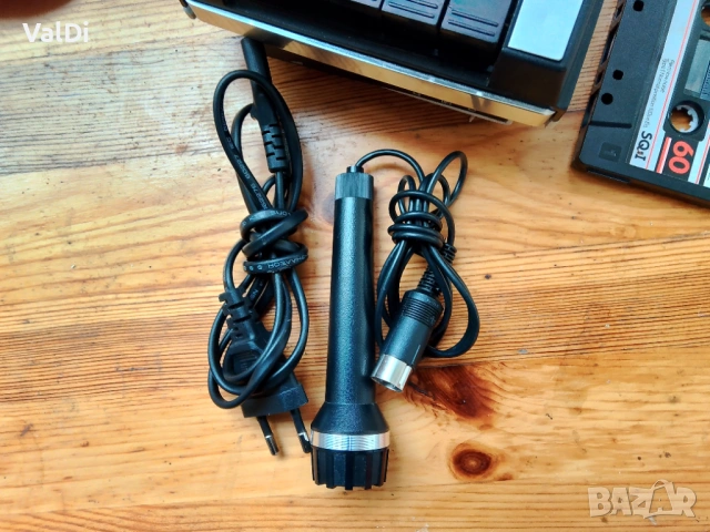 Касетофон BLAUPUNKT , снимка 7 - Радиокасетофони, транзистори - 54485326