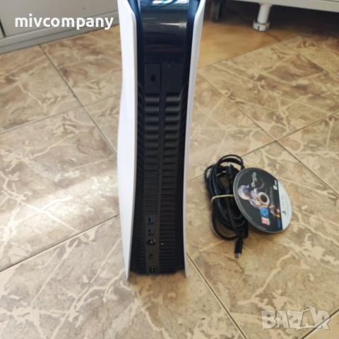 Конзола Sony Playstation 5 Disc+1 джойстик, снимка 2 - PlayStation конзоли - 54342869