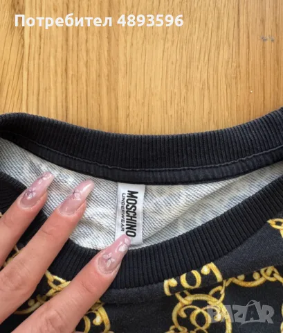 Горнище Moschino, снимка 4 - Блузи с дълъг ръкав и пуловери - 55377801