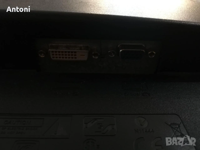 Монитор Benq GL2450-T, снимка 3 - Монитори - 54500823