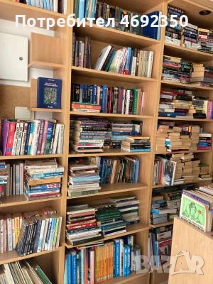 Оборудване за книжарница, магазин. стелажи, етажерки, пирамиди, снимка 2 - Секции и витрини - 54498256