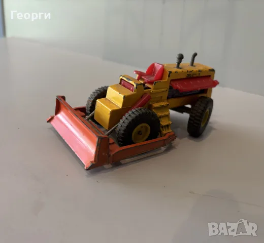 Siku Метален трактор, снимка 2 - Колекции - 55609998