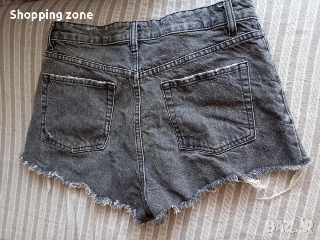 Дънкови къси гащи Zara с висока талия, снимка 2 - Къси панталони и бермуди - 54767026
