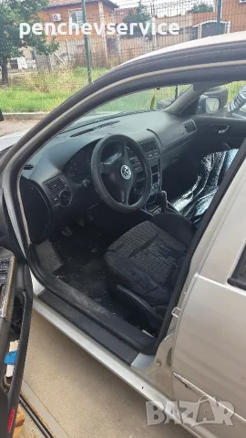 VW Golf 1,8t Цял или за Части, снимка 7 - Автомобили и джипове - 55324313