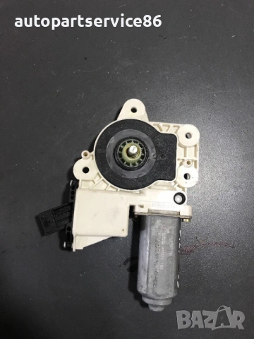 Мотор за стъкло на задна лява врата за Opel Vectra C (2002-2006) 24414776