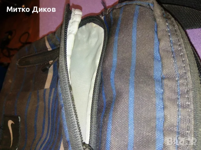 Найк маркова чанта промазан плат 23х16см отлична през рамо, снимка 9 - Чанти - 55568929